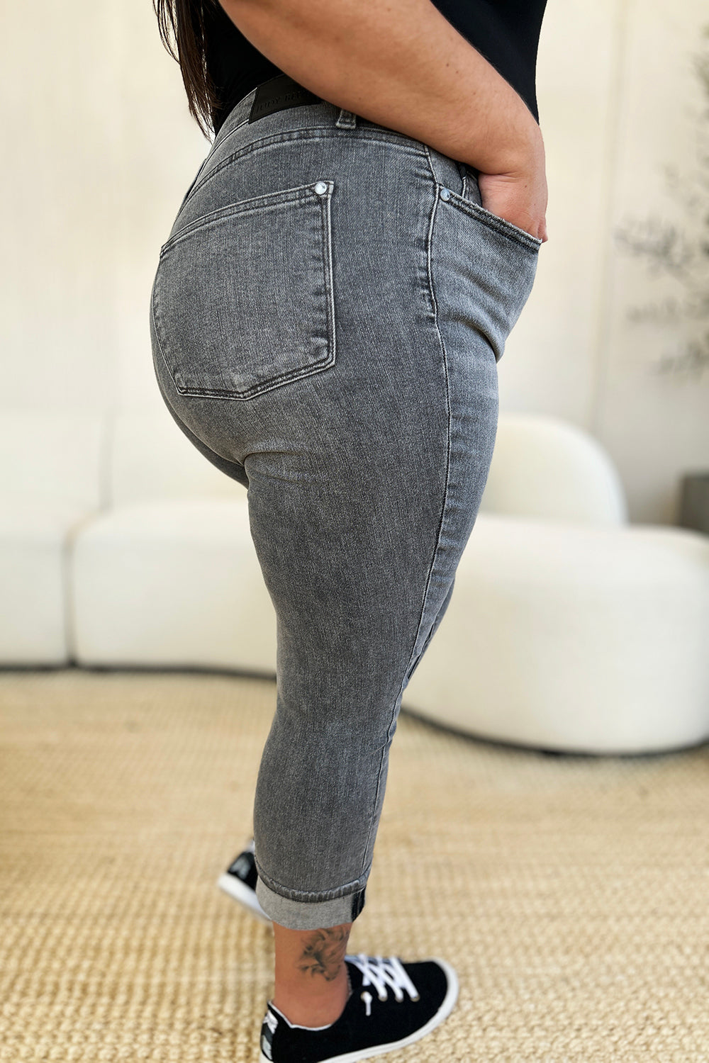 BOTTOM Judy Blue Full Size Button Fly High Waist Cuffed Capris