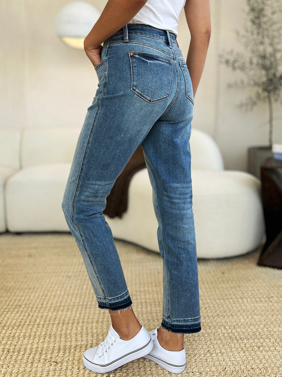 BOTTOM Judy Blue Full Size Mid Rise Rigid Magic Release Hem Jeans