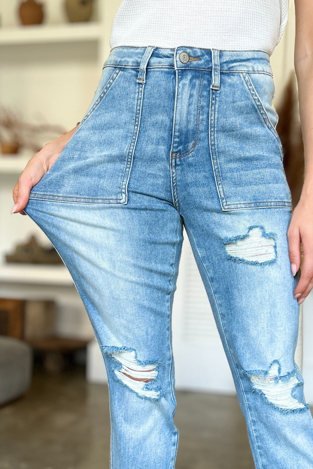 BOTTOM Judy Blue Full Size Distressed Straight Jeans with Patch Pockets
