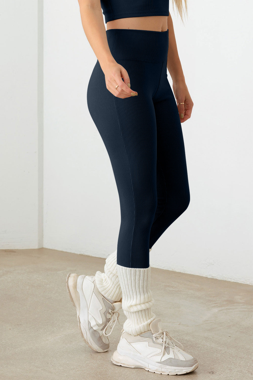 Set Le Lis Ribbed Crop Cami and High Waist Brushed Leggings Set