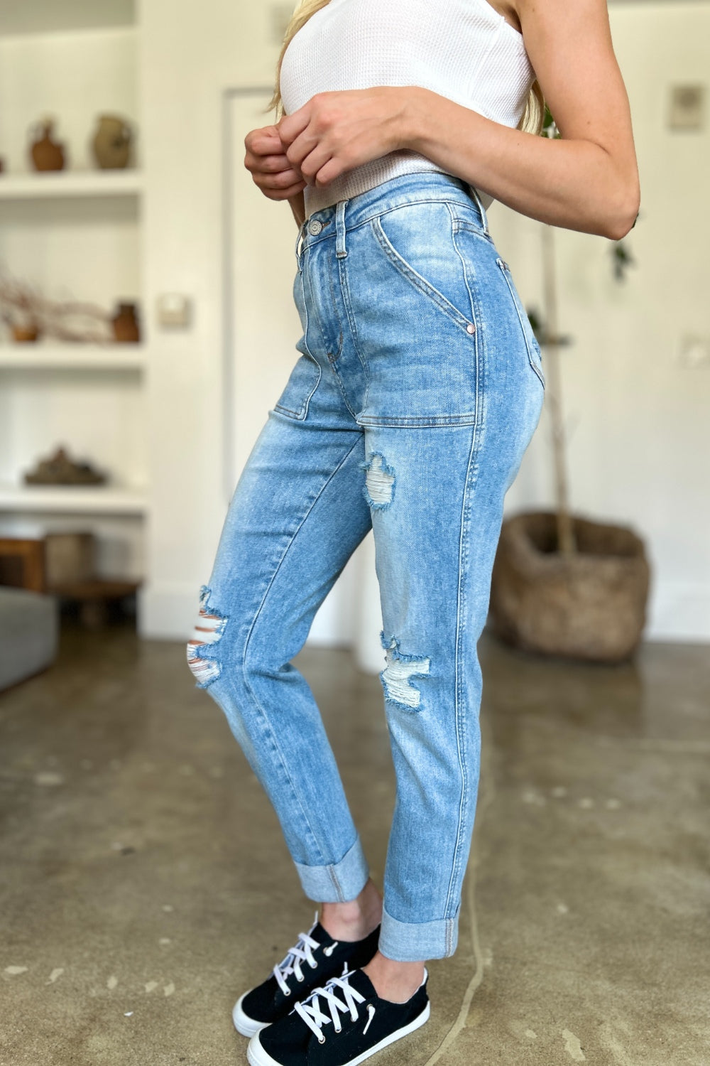 BOTTOM Judy Blue Full Size Distressed Straight Jeans with Patch Pockets