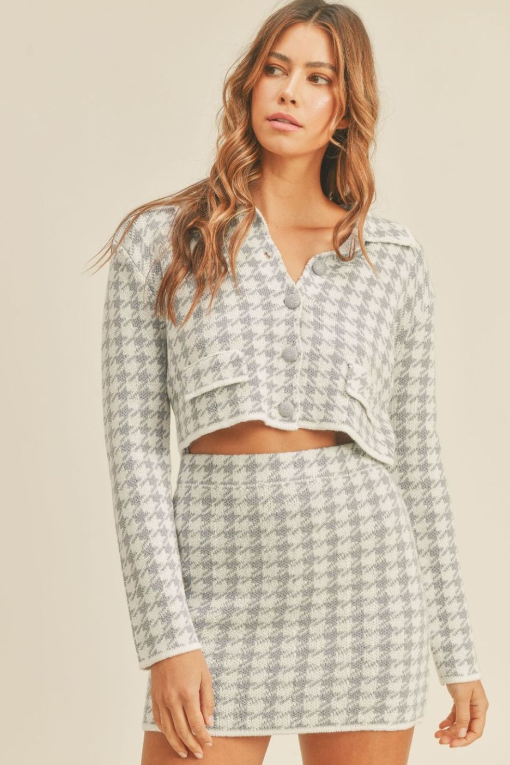 Set MABLE Houndstooth Cropped Knit Cardigan and Mini Skirt Set