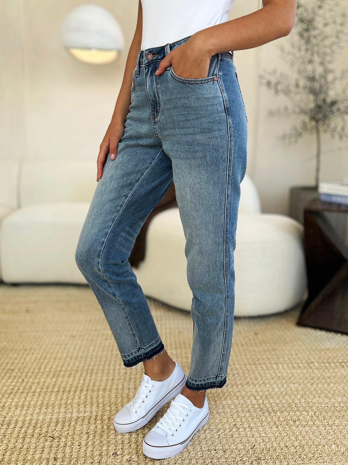 BOTTOM Judy Blue Full Size Mid Rise Rigid Magic Release Hem Jeans