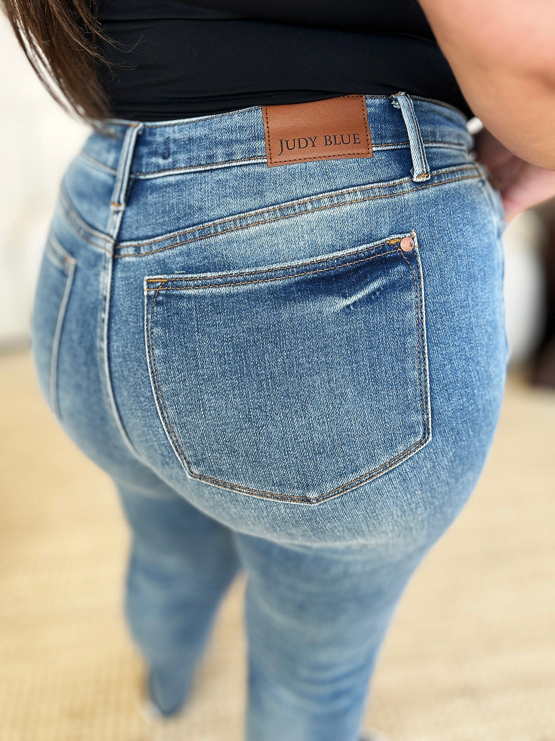 BOTTOM Judy Blue Full Size Mid Rise Rigid Magic Release Hem Jeans