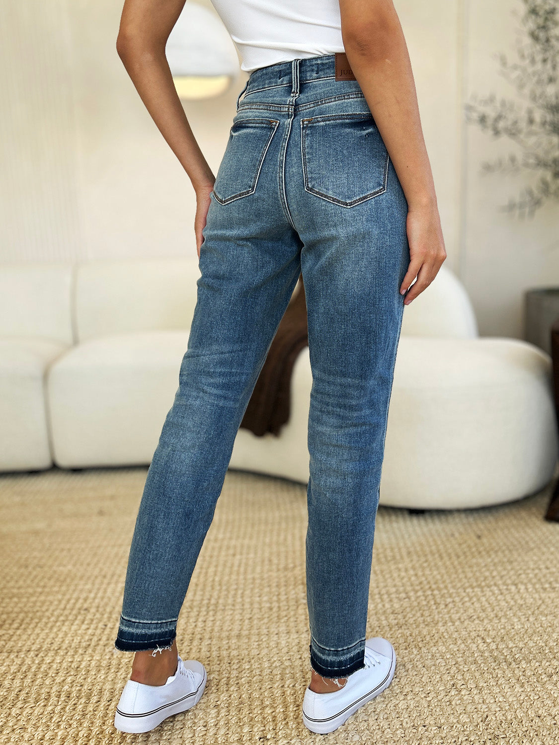 BOTTOM Judy Blue Full Size Mid Rise Rigid Magic Release Hem Jeans