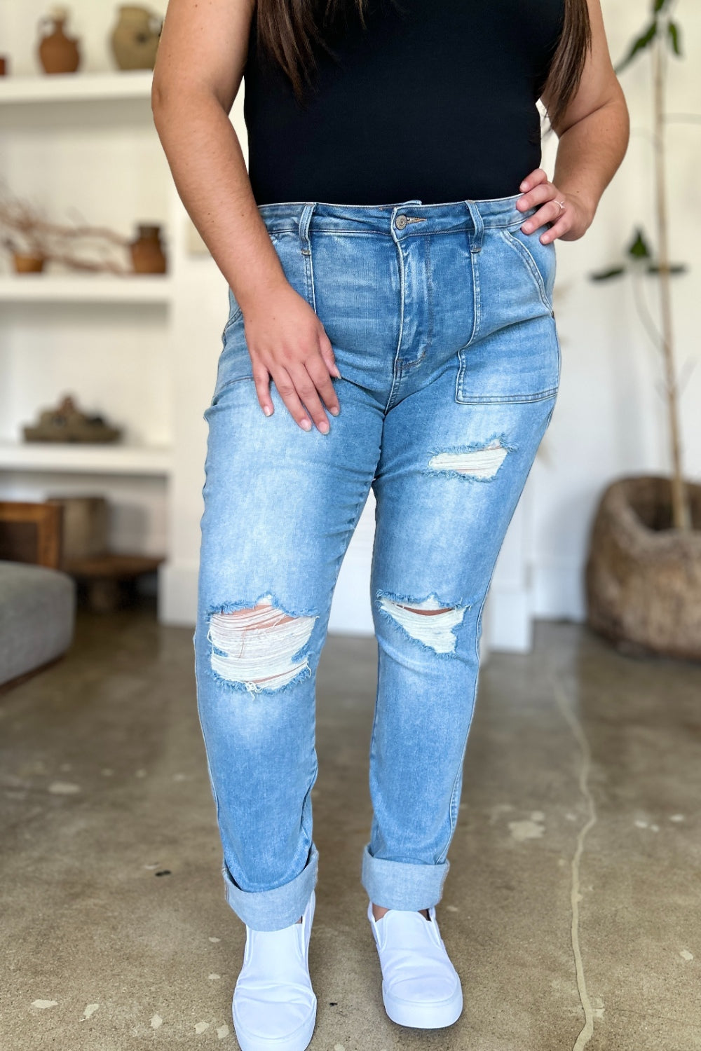 BOTTOM Judy Blue Full Size Distressed Straight Jeans with Patch Pockets