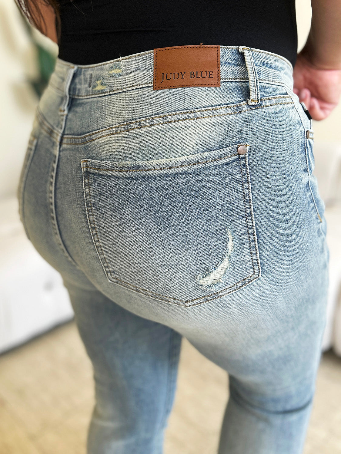 BOTTOM Judy Blue Full Size Mid Rise Flare Jeans